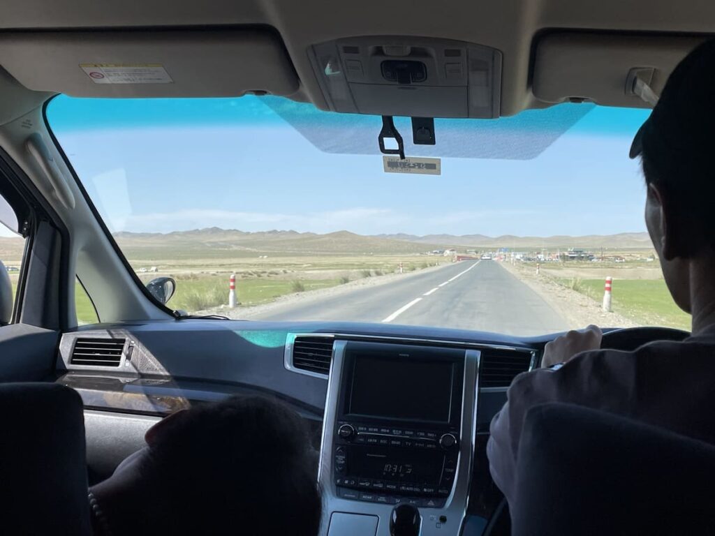 driving-in-mongolia