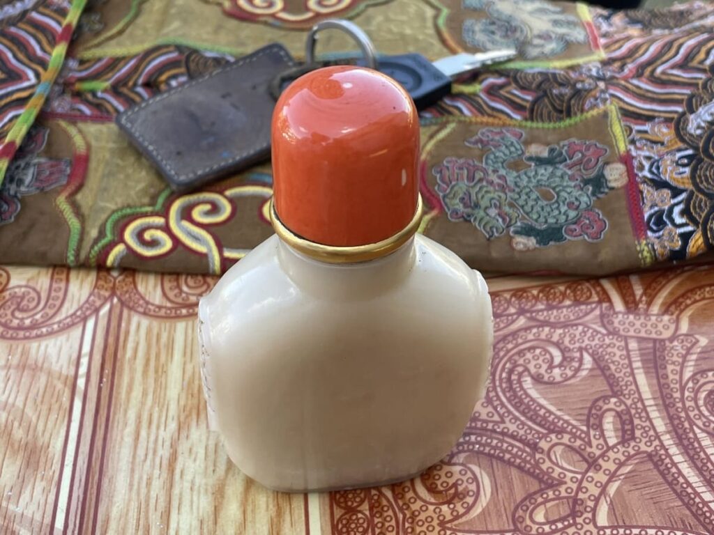 Mongolian snuff bottle